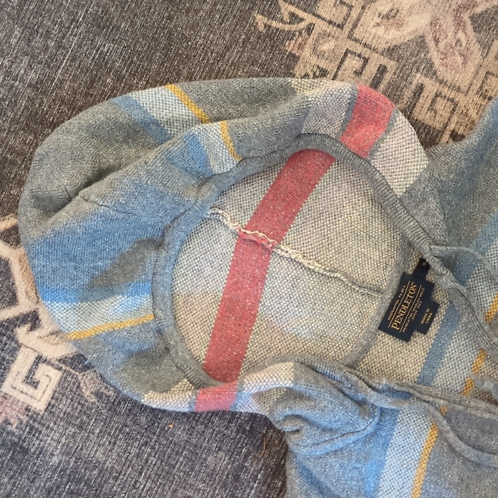 Pendleton Sweater - Picture 4 of 5